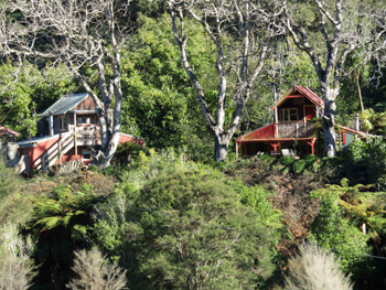 Cottages at The Flying Fox, Whanganui River