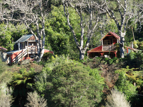 Cottages at The Flying Fox, Whanganui River