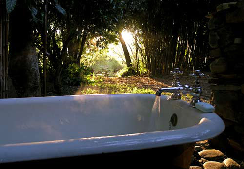 The Shady Rest - Outdoor Bath