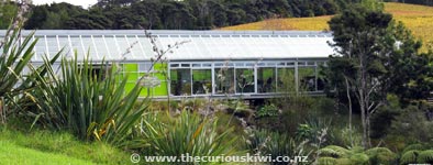 Brick Bay dining - Glass House