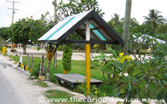 Banana Bus Stop in Manase