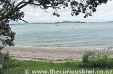 Karaka Bay