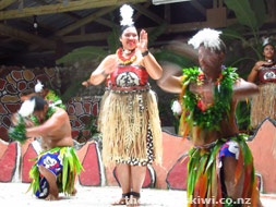 Liku'alofa dancers