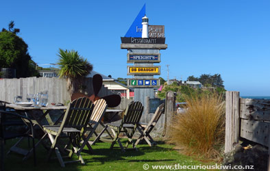 The Point Cafe, Bar & Restaurant at Kaka Point