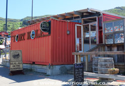 The Port Hole Bar