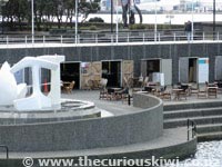 Kaffee eis coffee-ice cream, waterfront